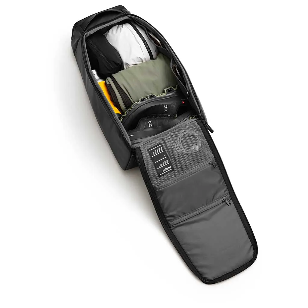 Hugger Backpack 30