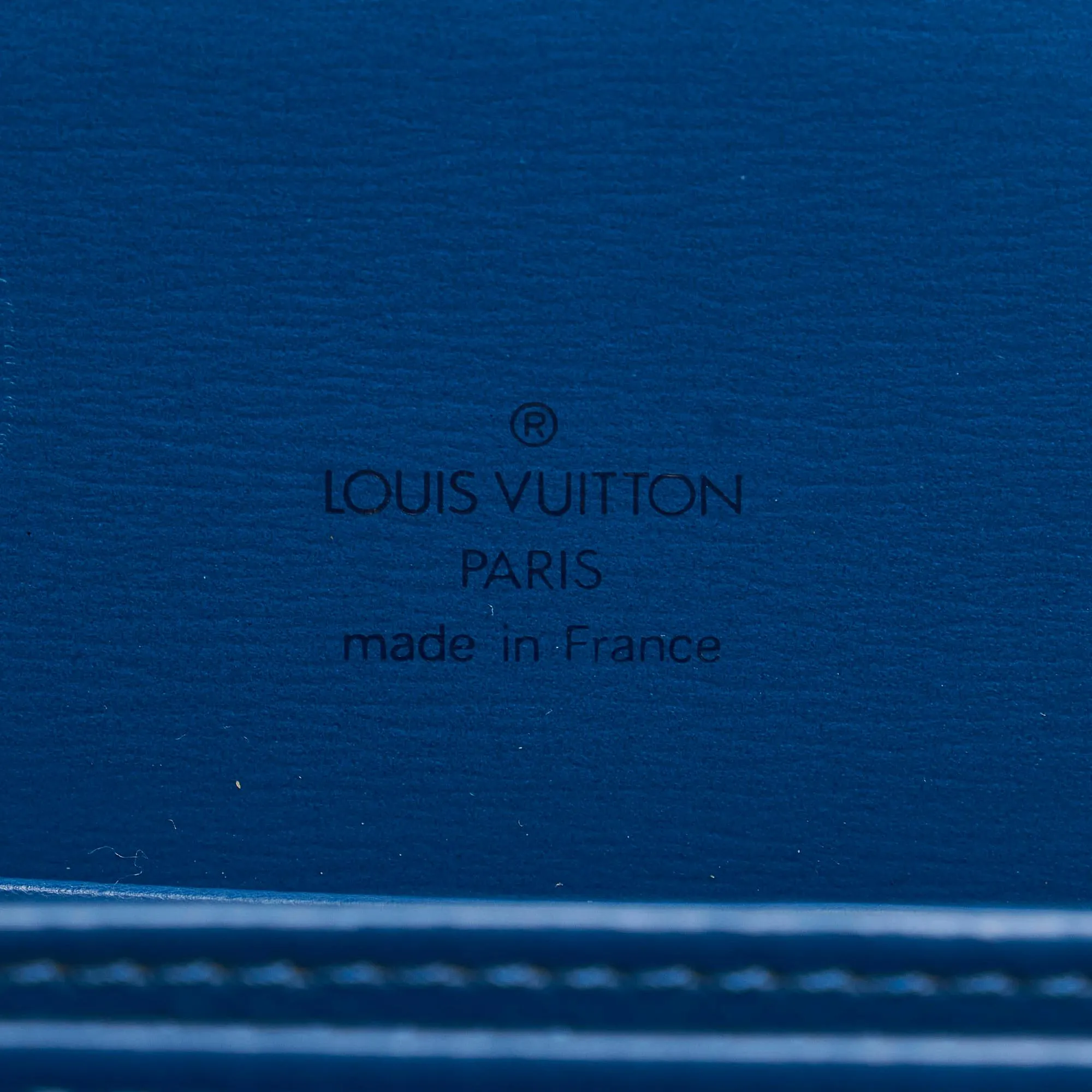 Louis Vuitton Epi Capucines (SHG-37266)