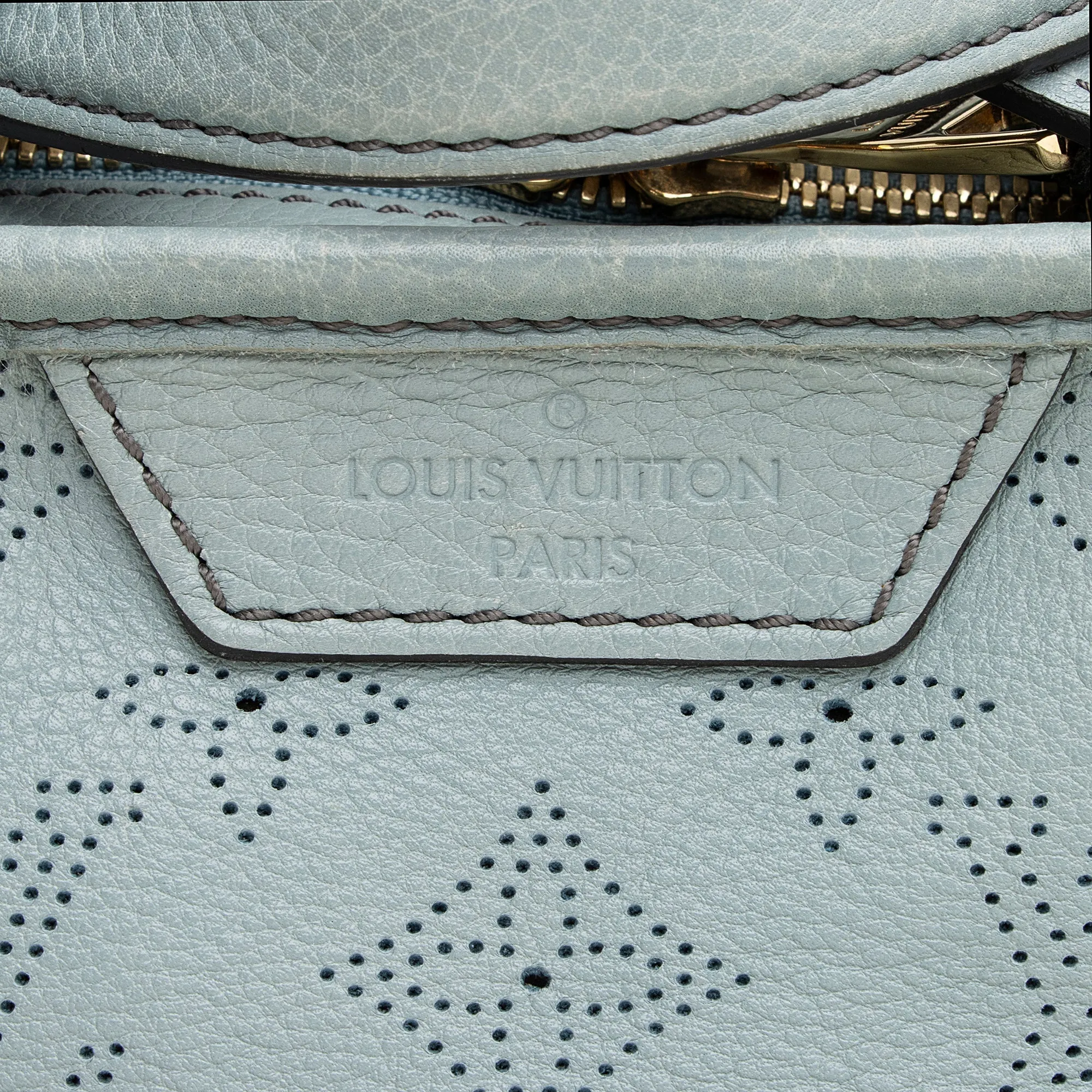 Louis Vuitton Mahina Leather Stellar PM Tote (SHF-22380)