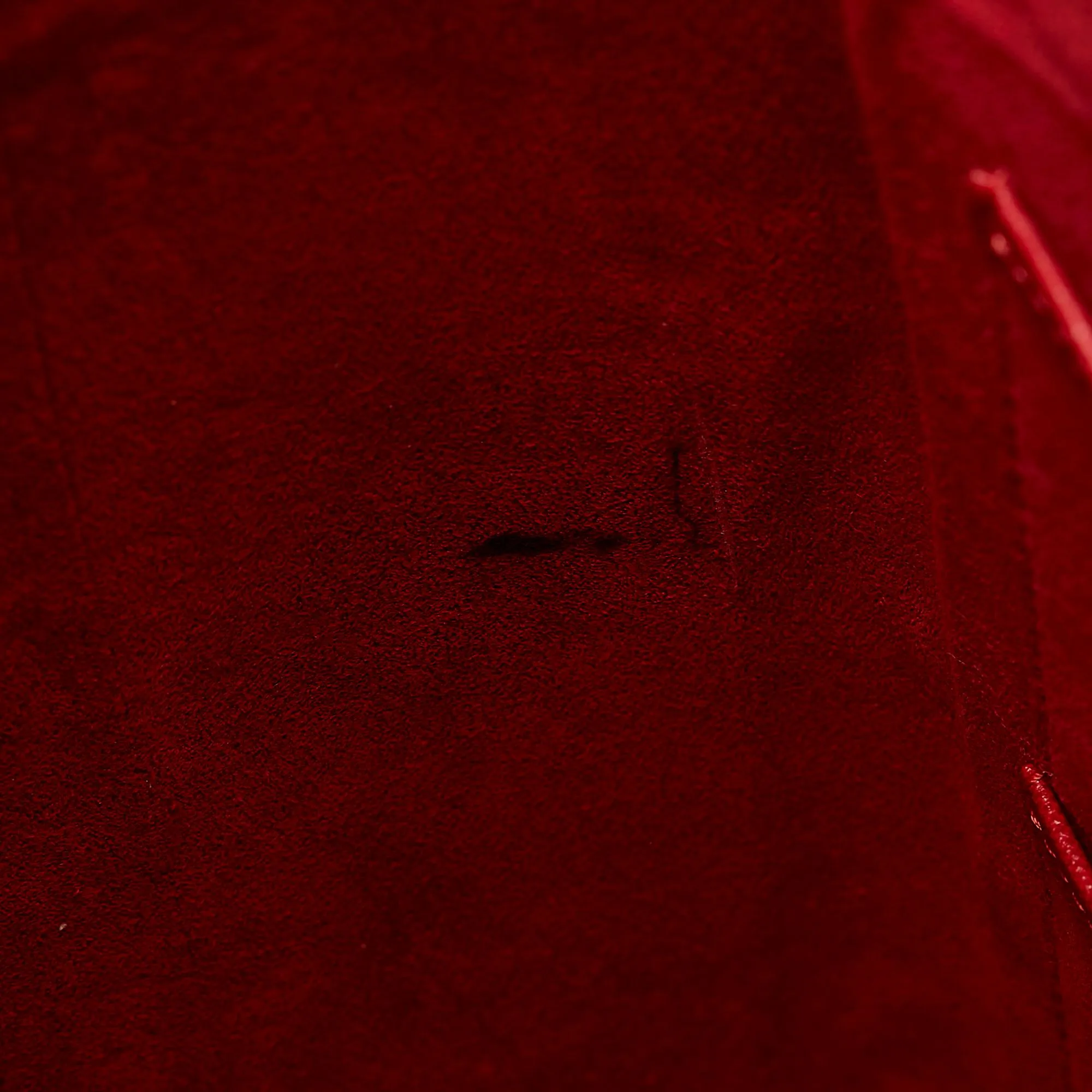 Louis Vuitton Monogram Amfar Three (SHG-fNc7Jy)