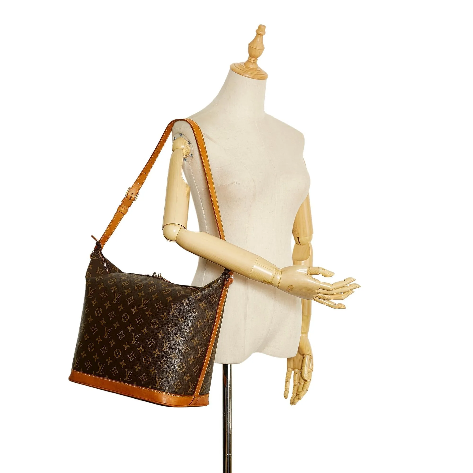 Louis Vuitton Monogram Amfar Three (SHG-fNc7Jy)