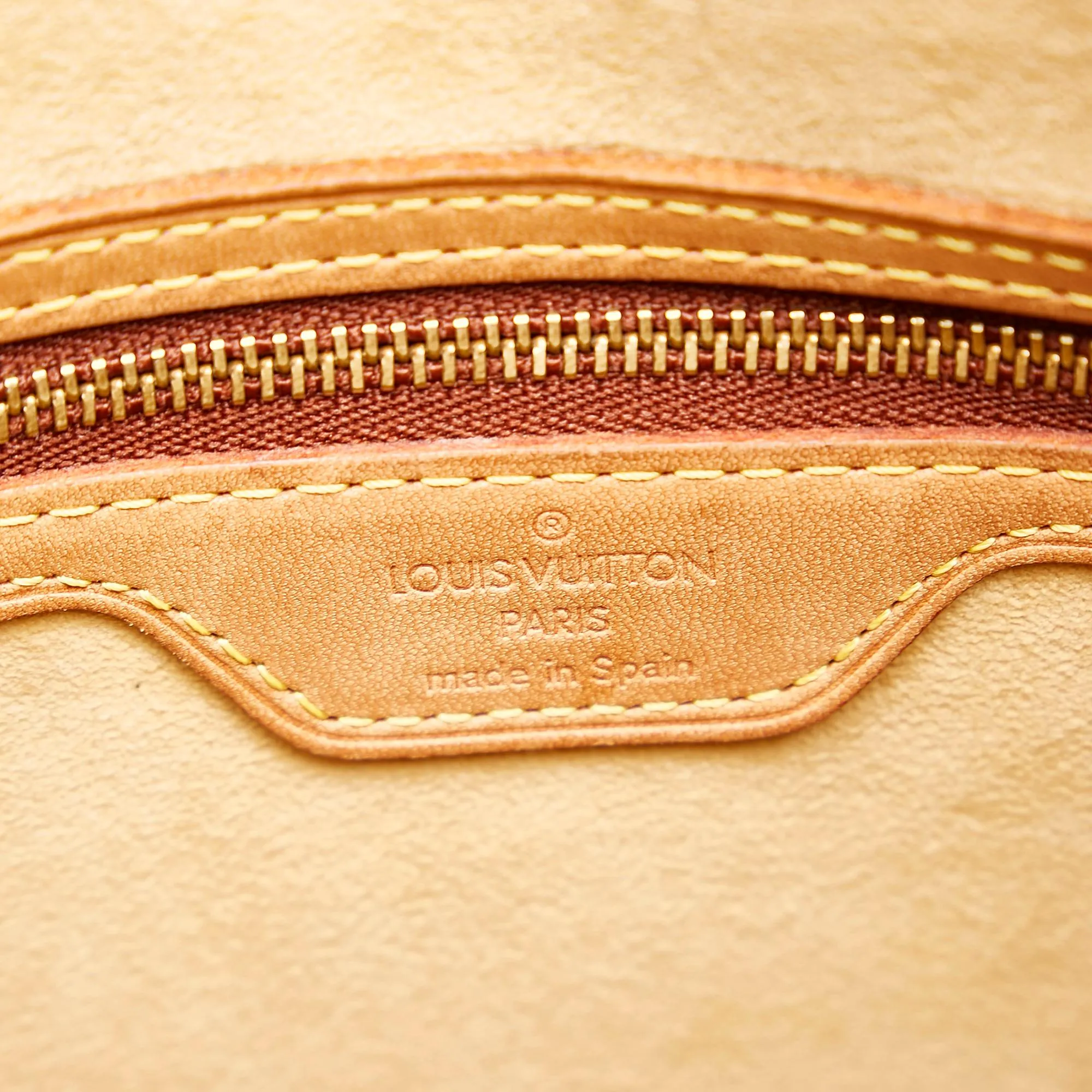 Louis Vuitton Monogram Looping GM (SHG-37527)