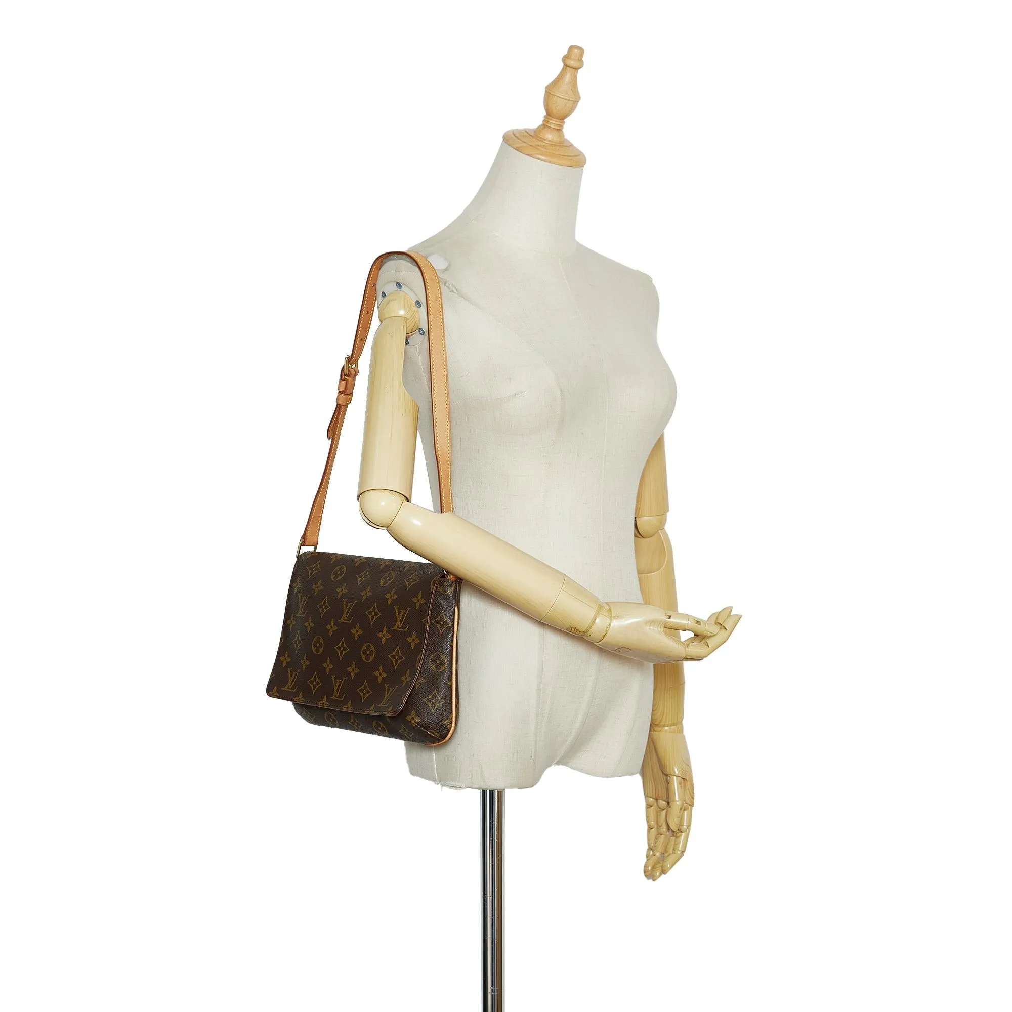 Louis Vuitton Monogram Musette Tango Short Strap (SHG-moFKzx)