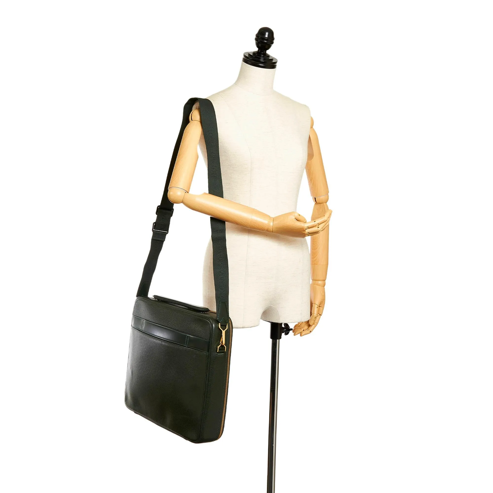 Louis Vuitton Taiga Porte Ordinateur Odessa (SHG-33894)