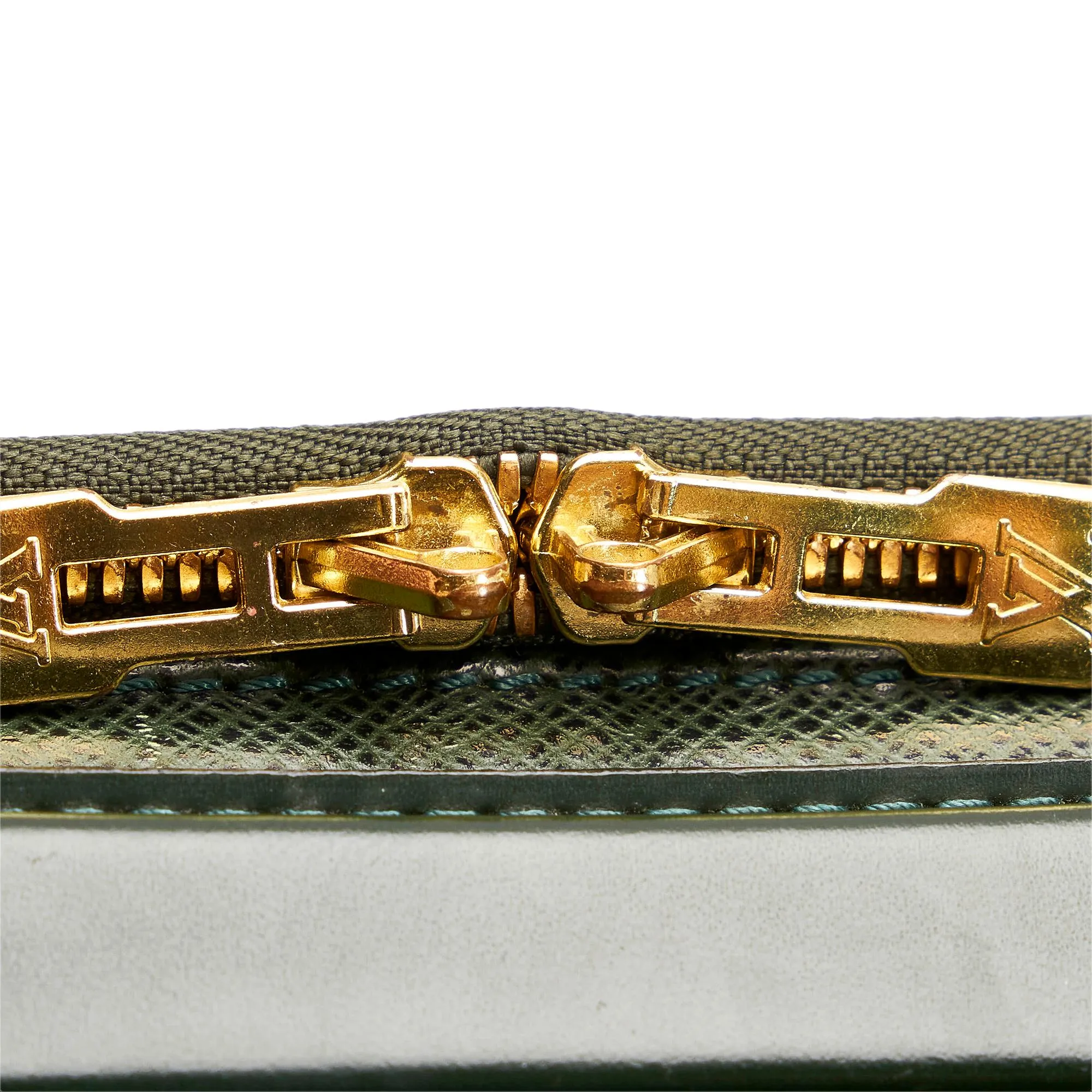 Louis Vuitton Taiga Porte Ordinateur Odessa (SHG-33894)