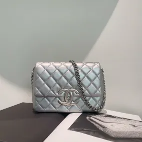 Preloved Chanel Metallic Lambskin Quilted Mini Flap Bag - Silver Mini Bag