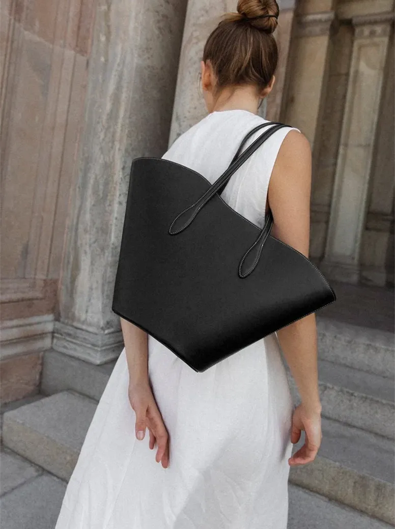 Tulip Shoulder Medium black